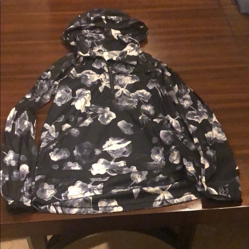 Lululemon Rain Windbreaker